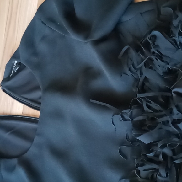 Banana Republic black blouse with fringe at the bottom size x small - Picture 13 of 13